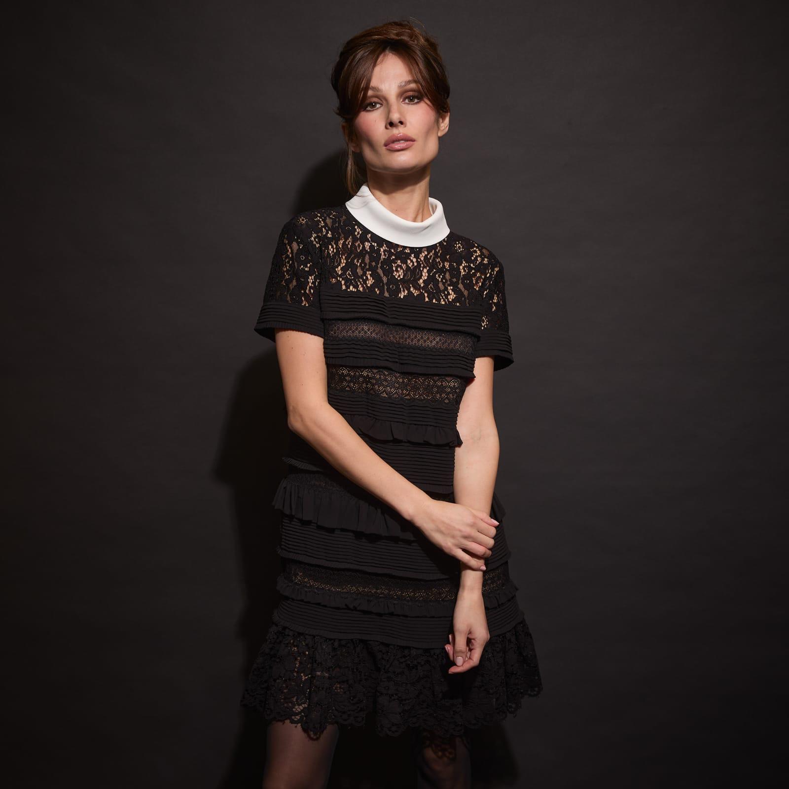 Elegant Lace Panel Tiered Mini Dress – Black & Navy (090403/937)