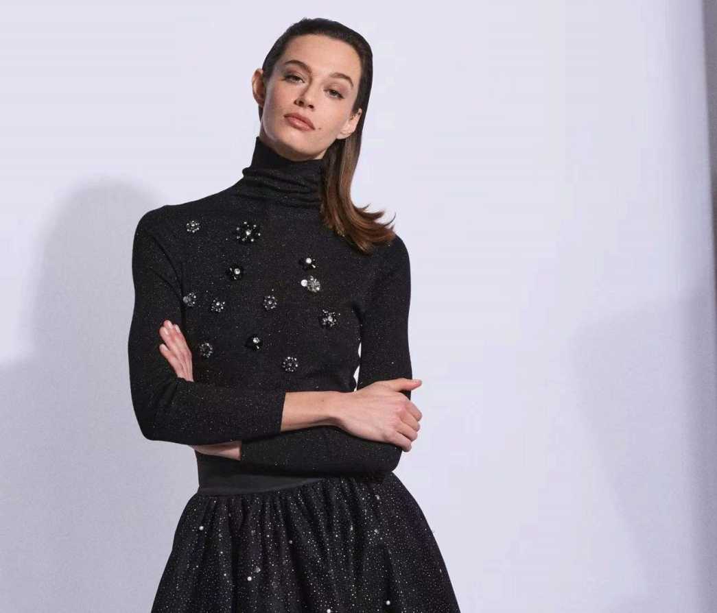 Jewel-Embellished Textured Turtleneck